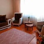 Sehrin Merkezinde Yasamin Kalbinde